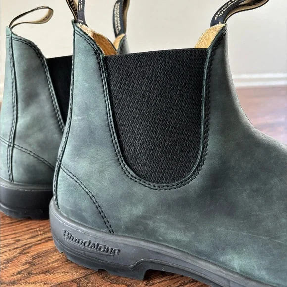 Blundstone Men's Rustic Black Chelsea Classic Boots - Picture 2 of 16
